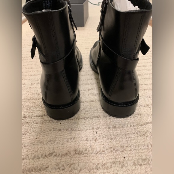 Ecco Sartorelle womens black boots - size 9 - Picture 4 of 7